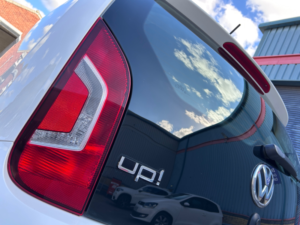2014 Volkswagen Up! 1.0 Move Up Hatchback 3dr Petrol Manual Euro 5 (60 Ps) in White — image 3