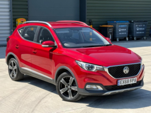 2018 MG MG Zs 1.0 T-Gdi Exclusive Auto Euro 6 5dr in Red — image 5