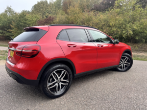 2019 Mercedes-Benz Gla 1.6 Gla180 Urban Edition in Red — image 6