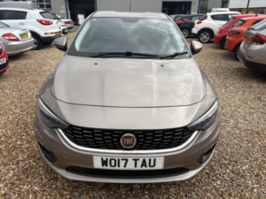 2017 Fiat Tipo 1.4 Tipo Hatchback 1.4 95hp Lounge in Grey — image 3