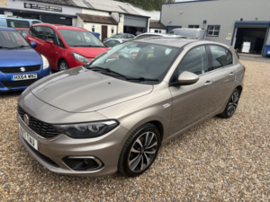 2017 Fiat Tipo 1.4 Tipo Hatchback 1.4 95hp Lounge in Grey — image 4