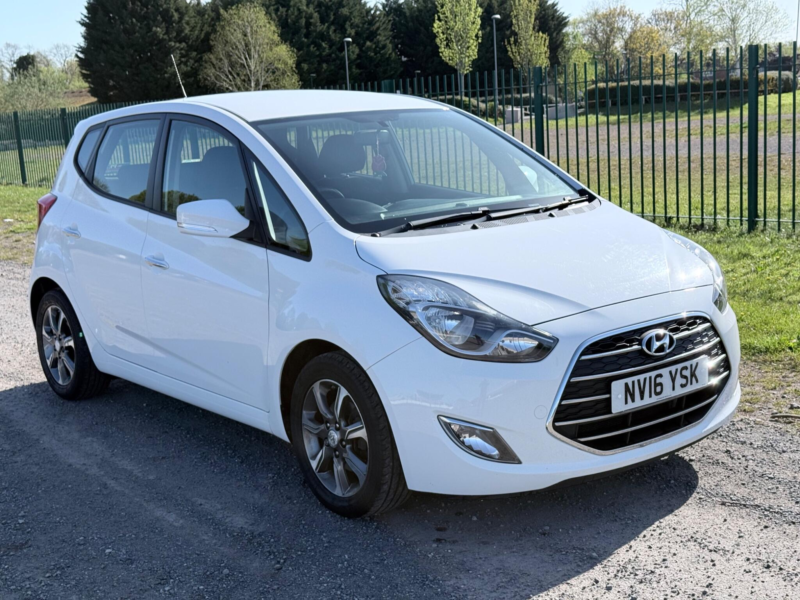 2016 Hyundai Ix20 1.4 Blue Drive Se Euro 6 (s/s) 5dr in White — image 1