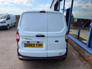 2020 Ford Transit Courier 1.5 Tdci Trend Panel Van 5dr Diesel Manual L1 Euro 6 75 Ps in White — image 5