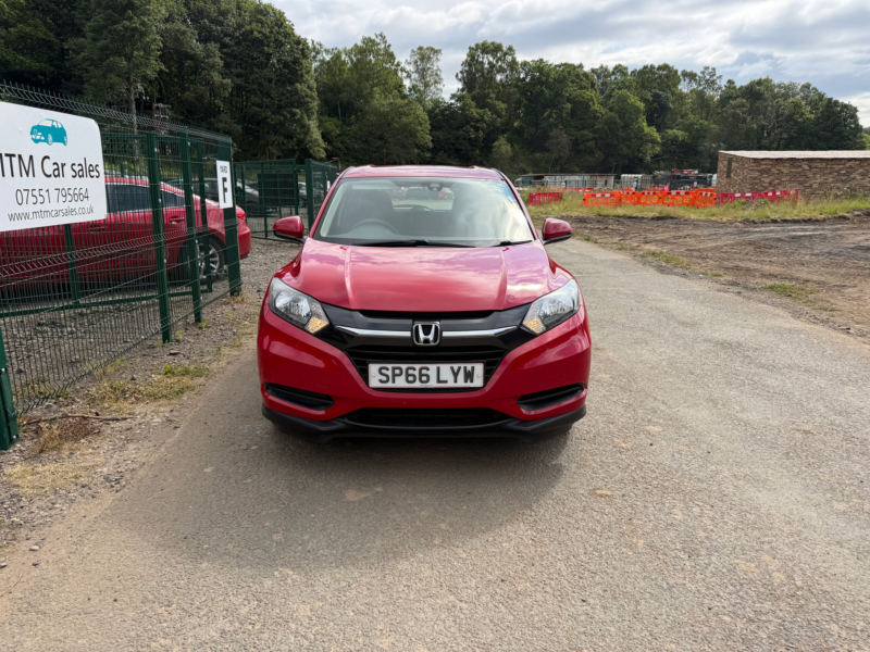 2016 Honda Hr-V 1.6 I-Dtec S SUV 5dr Diesel Manual Euro 6 (s/s) (120 Ps) in Red — image 1