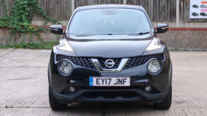 2017 Nissan Juke 1.2 Dig-T N-Connecta Euro 6 (s/s) 5dr in Black — image 3