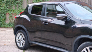2017 Nissan Juke 1.2 Dig-T N-Connecta Euro 6 (s/s) 5dr in Black — image 6