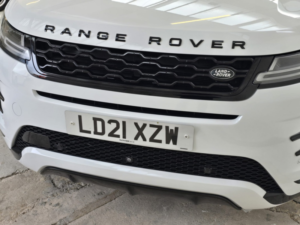 2021 Land Rover Range Rover Evoque 1.5 P300e 12.2kwh Autobiography in White — image 2