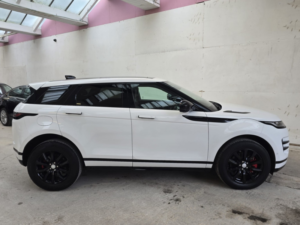 2021 Land Rover Range Rover Evoque 1.5 P300e 12.2kwh Autobiography in White — image 3