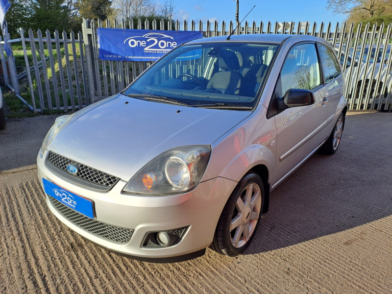 2008 Ford Fiesta 1.3 Zetec Blue Edition in Silver — image 1