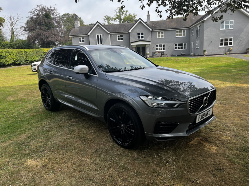 2019 Volvo Xc60 2.0 R-Design Pro T8 Twin Engine 390 Awd,pan Roof,21s,fsh in Grey — image 1