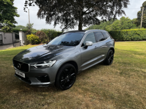 2019 Volvo Xc60 2.0 R-Design Pro T8 Twin Engine 390 Awd,pan Roof,21s,fsh in Grey — image 2