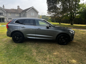 2019 Volvo Xc60 2.0 R-Design Pro T8 Twin Engine 390 Awd,pan Roof,21s,fsh in Grey — image 6