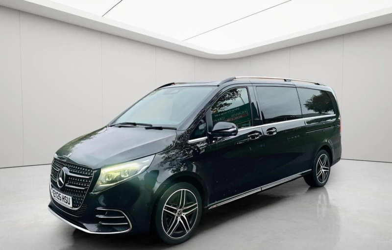 2025 Mercedes-Benz V Class 2.0 V300d Premium G-Tronic+ Euro 6 (s/s) 5dr (7 Seat, Extra Long) in Black — image 1