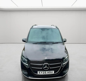 2025 Mercedes-Benz V Class 2.0 V300d Premium G-Tronic+ Euro 6 (s/s) 5dr (7 Seat, Extra Long) in Black — image 5