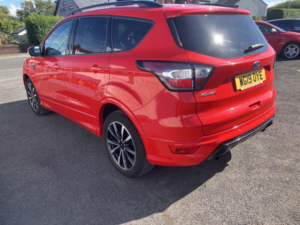 2019 Ford Kuga 1.5 T Ecoboost St-Line in Red — image 4