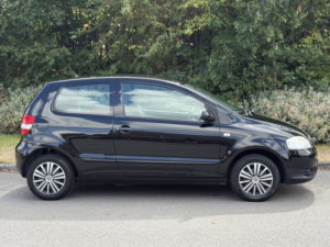 2010 Volkswagen Fox 1.2 6v in Black — image 2