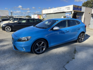 2014 Volvo V40 1.6 R-Design D2 (115hp) in Blue — image 5