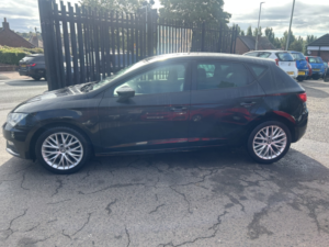 2017 SEAT Leon 1.2 Tsi Se Dynamic Technology in Black — image 6