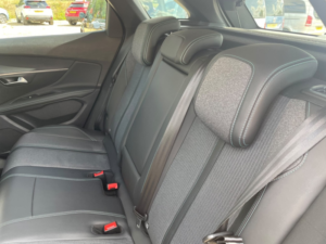 2021 Peugeot 3008 1.6 13.2kwh Allure in Grey — image 6
