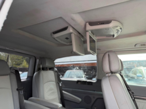 2010 Mercedes-Benz Viano 2.2 Cdi Ambiente Rwd L2 H1 5dr in Silver — image 5