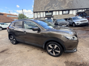 2016 Nissan Qashqai Dci N-Tec Plus in Bronze — image 4