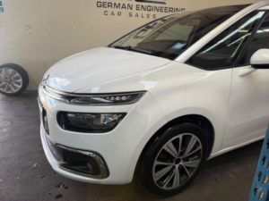 2018 Citroen Grand C4 Spacetourer 1.6 Bluehdi Feel Eat6 Euro 6 (s/s) 5dr in White — image 4