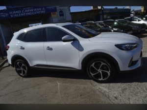 2023 MG MG Hs 1.5 T-Gdi Se in White — image 6