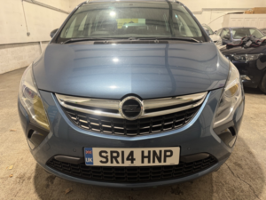 2014 Vauxhall Zafira Tourer 1.4 T 16v Sri in Blue — image 2
