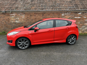 2017 Ford Fiesta 1.0 T Ecoboost St-Line in Red — image 6