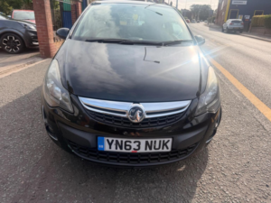 2013 Vauxhall Corsa 1.3 Cdti Ecoflex 16v Sxi 3dr in Black — image 4