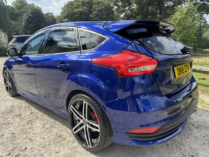 2018 Ford Focus 2.0 Tdci St-3 in Blue — image 5