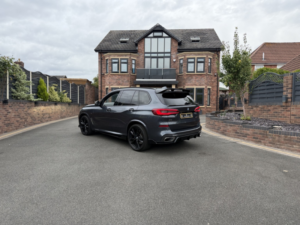 2019 BMW X5 3.0 X5 M50d in Grey — image 2