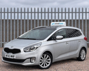 2013 Kia Carens 1.7 Crdi Ecodynamics 3 Euro 5 (s/s) 5dr in Silver — image 2