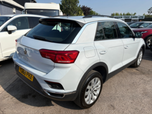 2018 Volkswagen T-Roc 1.5 Tsi Gpf Evo Se SUV 5dr Petrol Manual Euro 6 (s/s) (150 Ps) in Silver — image 5