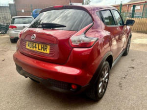 2015 Nissan Juke 1.2 Dig-T Tekna Euro 5 (s/s) 5dr Euro 5 in Red — image 3
