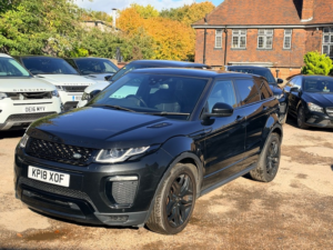 2018 Land Rover Range Rover Evoque Td4 Hse Dynamic in Black — image 3