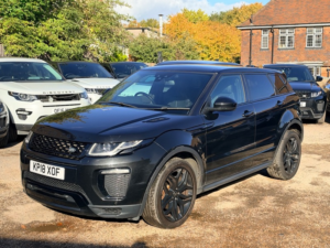 2018 Land Rover Range Rover Evoque Td4 Hse Dynamic in Black — image 4
