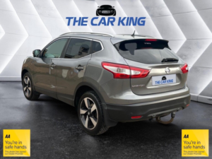 2017 Nissan Qashqai 1.6 Dci N-Vision 2WD Euro 6 (s/s) 5dr in Grey — image 4