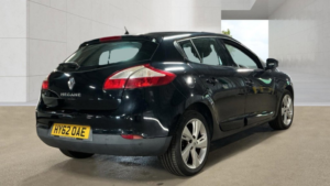 2012 Renault Megane 1.6 16v Dynamique Tomtom Hatchback 5dr Petrol Manual Euro 5 (110 Ps) in Black — image 4