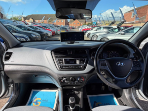 2015 Hyundai I20 1.2 Blue Drive Se Euro 6 (s/s) 5dr in Silver — image 2