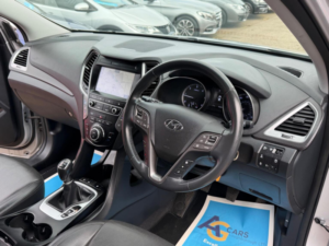 2016 Hyundai Santa Fe 2.2 Crdi Blue Drive Premium 4WD Euro 6 (s/s) 5dr (7 Seat) in Grey — image 3