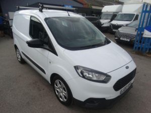 2022 Ford Transit Courier 1.5 Tdci Trend L1 Euro 6 5dr in White — image 3