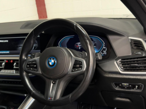 2022 BMW X5 3.0 45e 24kwh M Sport Auto Xdrive Euro 6 (s/s) 5dr in Grey — image 5