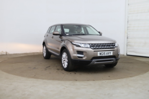 2015 Land Rover Range Rover Evoque 2.2 Sd4 Pure Tech in Brown — image 3