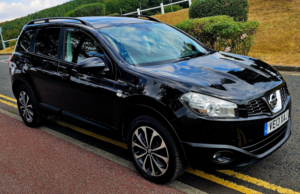 2013 Nissan Qashqai+2 1.6 Dci 360 SUV 5dr Diesel Manual 4WD Euro 5 (s/s) (130 Ps) in Black — image 4