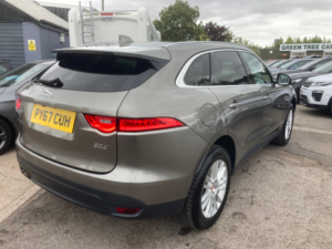 2017 Jaguar F-Pace 2.0 D180 Portfolio SUV 5dr Diesel Auto AWD Euro 6 (s/s) (180 Ps) in Silver — image 6