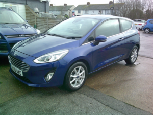 2018 Ford Fiesta 1.0 T Ecoboost Zetec in Blue — image 5