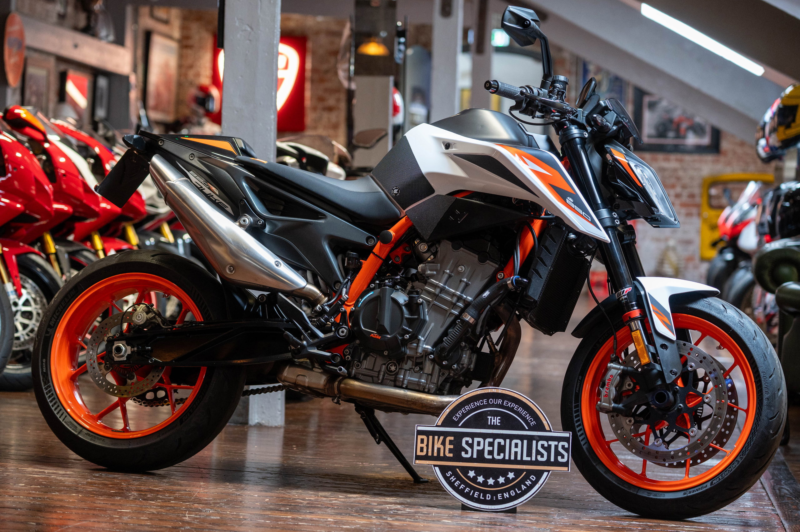 2020 Ktm 890 Duke *r Model - Lovely Example* in White — image 1