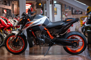 2020 Ktm 890 Duke *r Model - Lovely Example* in White — image 3