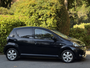 2013 Toyota Aygo 1.0 Vvt-I Fire in Black — image 3